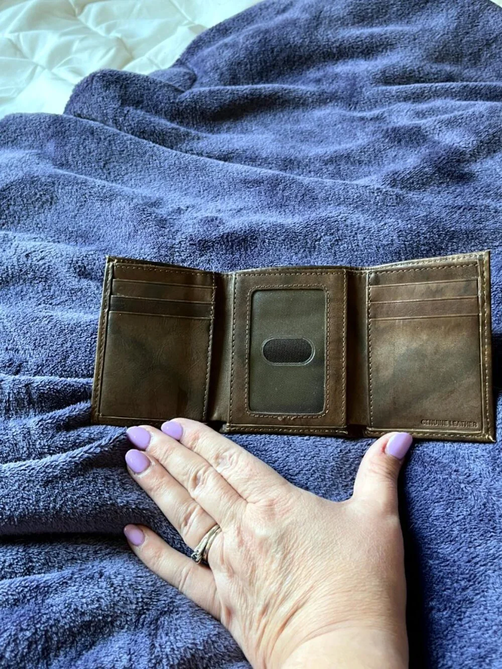 NWOT Men's Trifold Genuine Leather Wallet